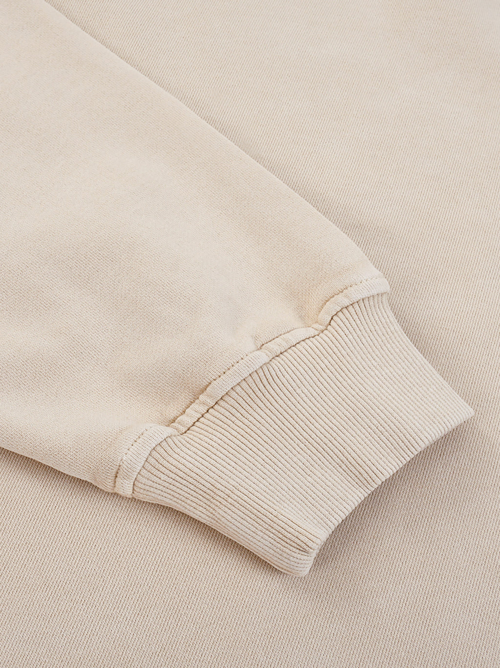 'RISE WITHOUT FEAR' OVERSIZE CREWNECK